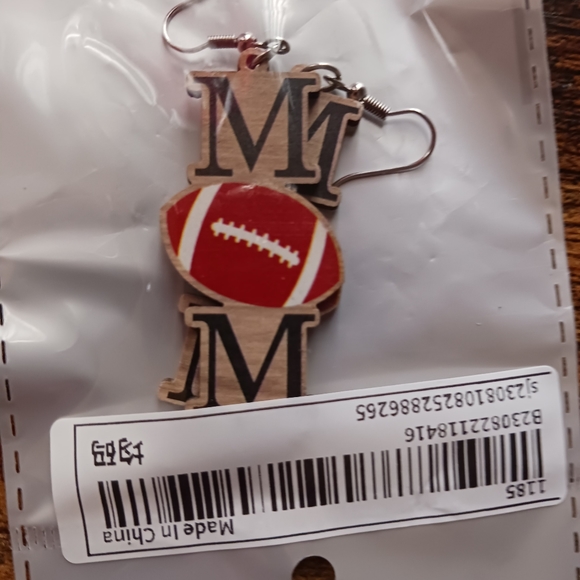 3 for $10 Fashion earrings - Picture 3 of 5